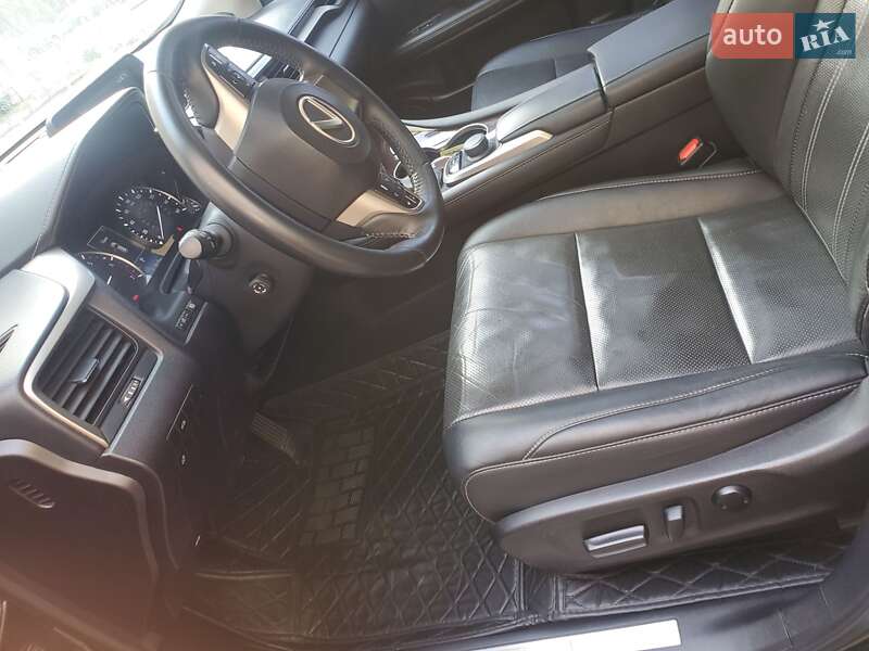 Внедорожник / Кроссовер Lexus RX 2016 в Черноморске