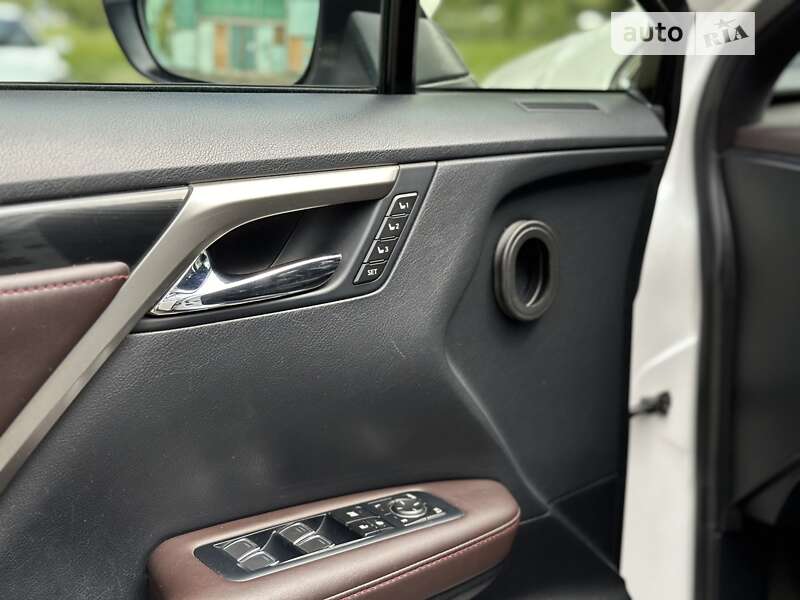 Внедорожник / Кроссовер Lexus RX 2017 в Киеве