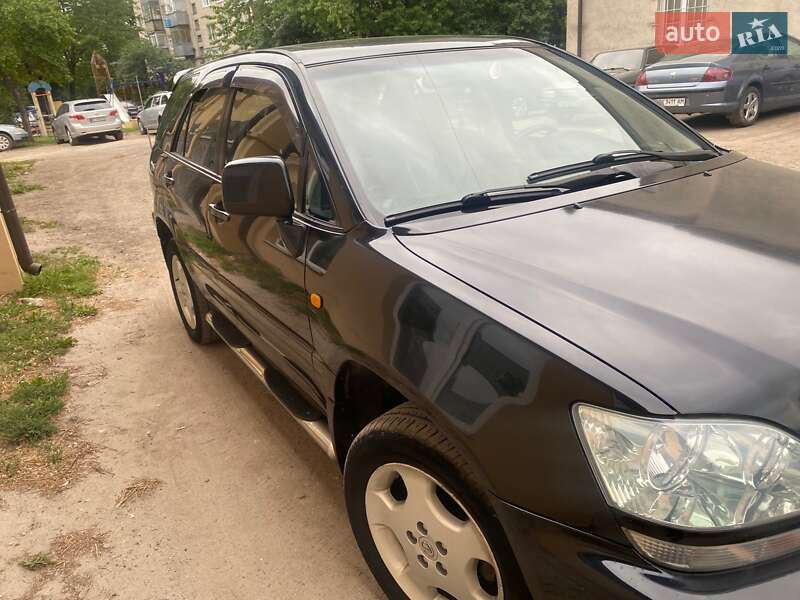 Внедорожник / Кроссовер Lexus RX 2002 в Львове