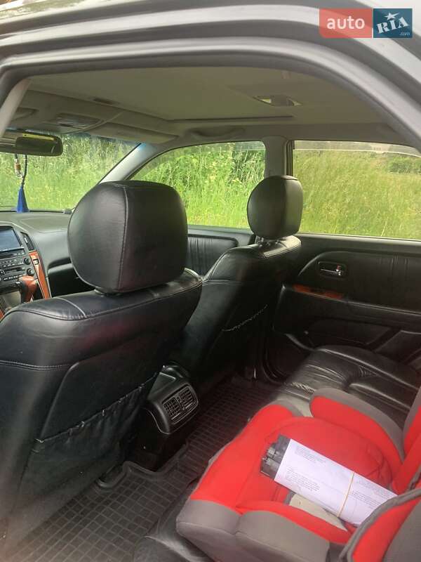 Внедорожник / Кроссовер Lexus RX 2002 в Львове