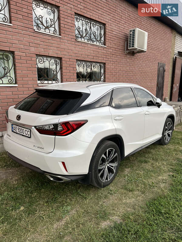 Позашляховик / Кросовер Lexus RX 2017 в Дніпрі