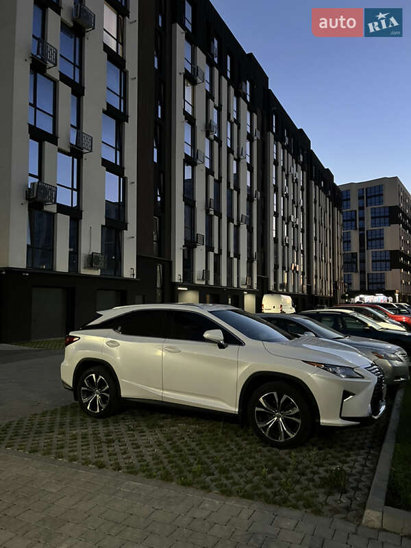 Позашляховик / Кросовер Lexus RX 2017 в Дніпрі