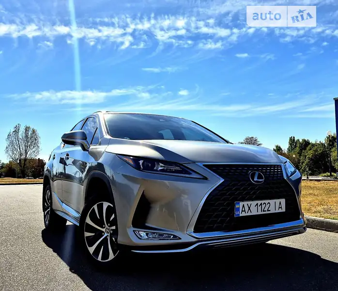 Lexus RX 2019