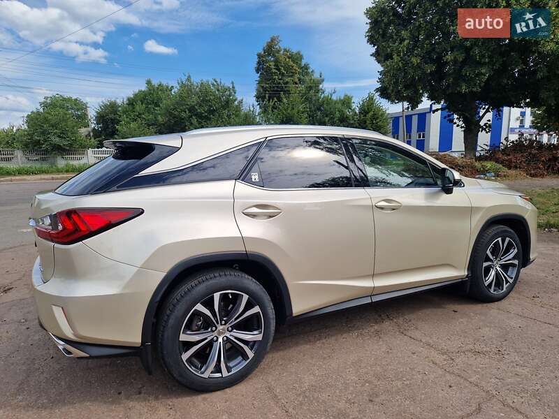 Внедорожник / Кроссовер Lexus RX 2017 в 