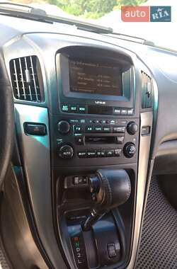 Внедорожник / Кроссовер Lexus RX 2002 в 