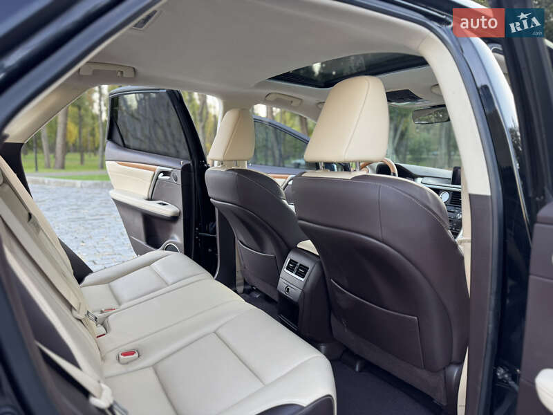 Внедорожник / Кроссовер Lexus RX 2016 в Киеве