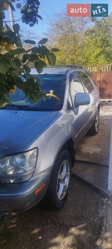 Внедорожник / Кроссовер Lexus RX 2001 в Николаеве
