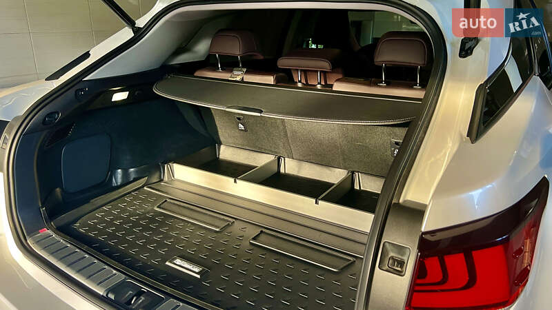 Внедорожник / Кроссовер Lexus RX 2021 в Черновцах