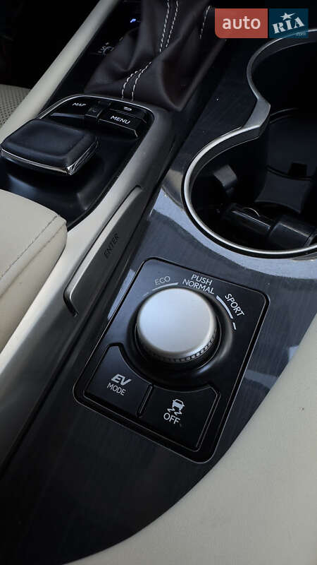 Внедорожник / Кроссовер Lexus RX 2017 в Мукачево