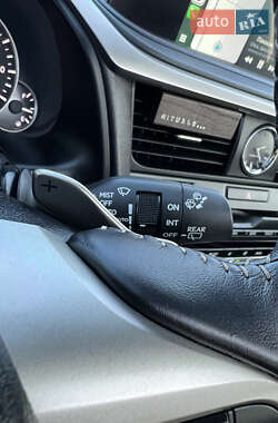 Внедорожник / Кроссовер Lexus RX 2020 в 