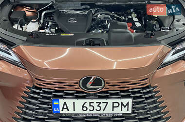 Позашляховик / Кросовер Lexus RX 2023 в 
