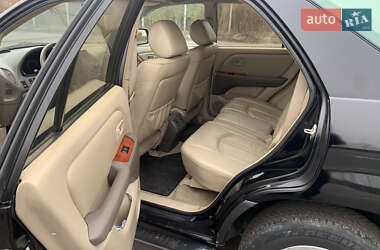 Позашляховик / Кросовер Lexus RX 2000 в 
