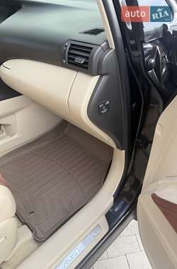 Внедорожник / Кроссовер Lexus RX 2011 в 