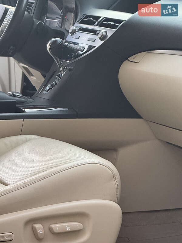 Внедорожник / Кроссовер Lexus RX 2013 в Одессе