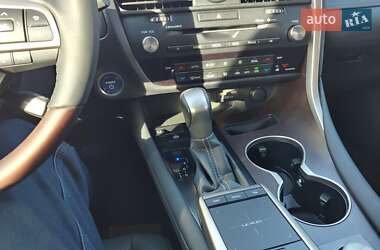 Позашляховик / Кросовер Lexus RX 2020 в 