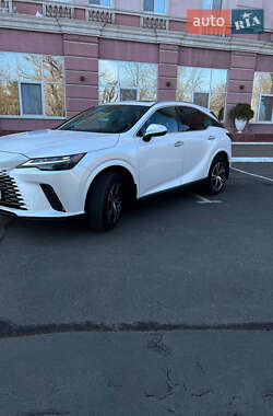 Внедорожник / Кроссовер Lexus RX 2023 в 