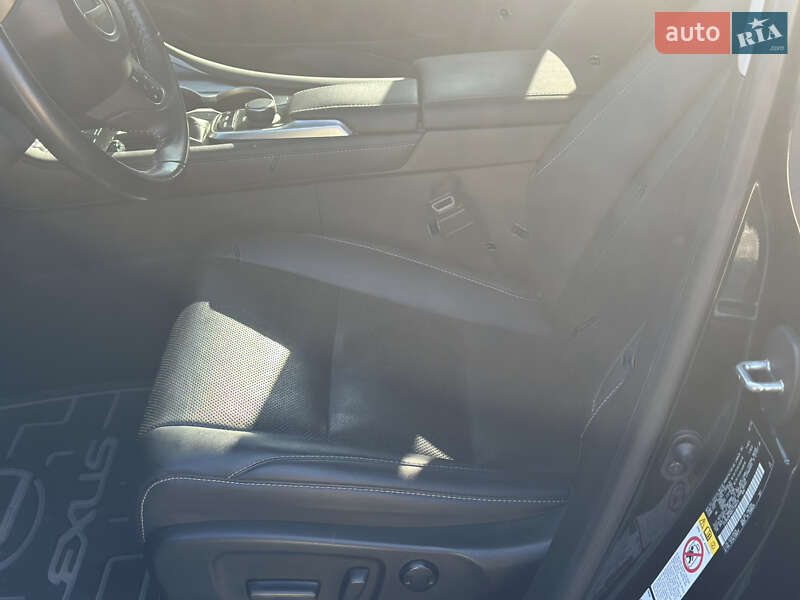 Позашляховик / Кросовер Lexus RX 2019 в Тернополі фото 10 Позашляховик / Кросовер Lexus RX 2019 в Тернополі