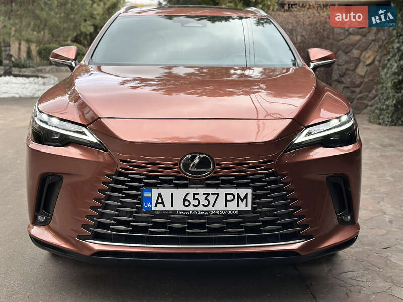 Lexus RX 2023