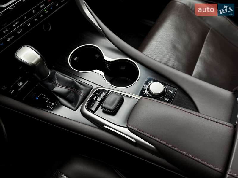 Внедорожник / Кроссовер Lexus RX 2018 в Киеве