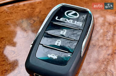 Внедорожник / Кроссовер Lexus RX 2003 в 