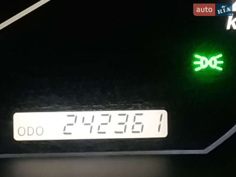 Внедорожник / Кроссовер Lexus RX 2003 в Харькове