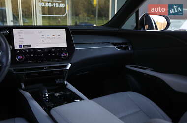 Внедорожник / Кроссовер Lexus RX 2023 в 