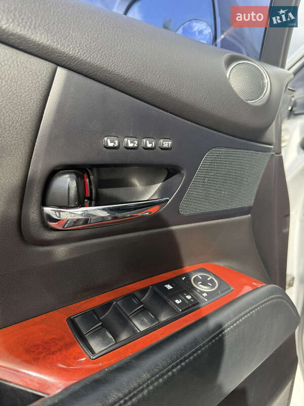 Внедорожник / Кроссовер Lexus RX 2010 в Трускавце