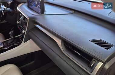 Внедорожник / Кроссовер Lexus RX 2019 в 
