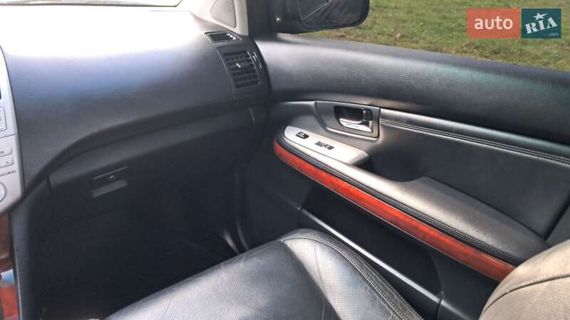 Позашляховик / Кросовер Lexus RX 2008 в Івано-Франківську