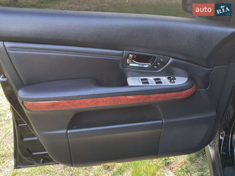 Позашляховик / Кросовер Lexus RX 2008 в Івано-Франківську