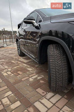 Внедорожник / Кроссовер Lexus RX 2021 в 