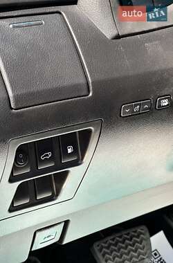 Внедорожник / Кроссовер Lexus RX 2011 в 