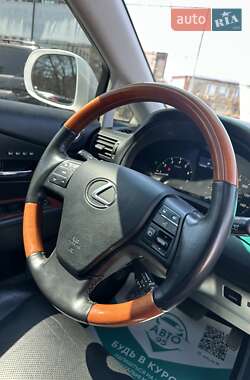 Внедорожник / Кроссовер Lexus RX 2011 в 