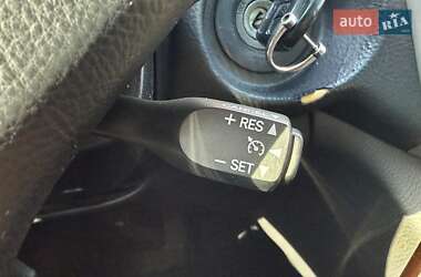 Позашляховик / Кросовер Lexus RX 2008 в 