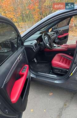 Внедорожник / Кроссовер Lexus RX 2022 в 