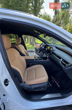 Внедорожник / Кроссовер Lexus RX 2023 в 