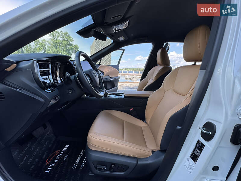 Внедорожник / Кроссовер Lexus RX 2023 в Киеве