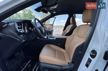 Внедорожник / Кроссовер Lexus RX 2023 в 