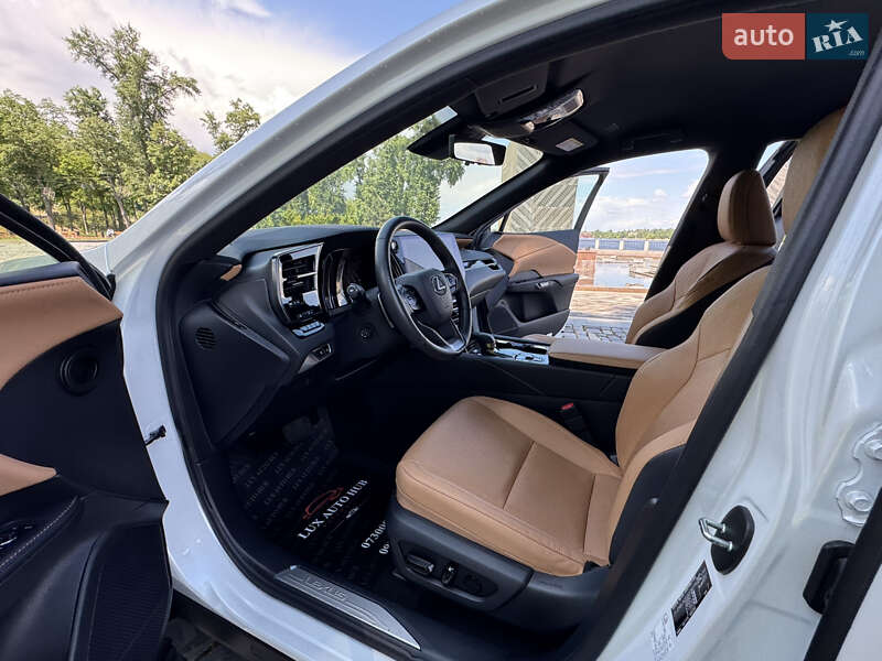 Внедорожник / Кроссовер Lexus RX 2023 в Киеве