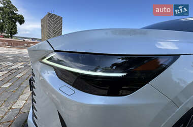 Внедорожник / Кроссовер Lexus RX 2023 в 