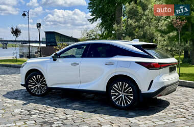 Внедорожник / Кроссовер Lexus RX 2023 в 