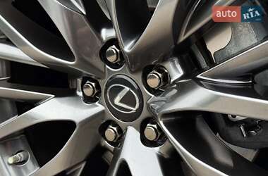 Внедорожник / Кроссовер Lexus RX 2020 в 