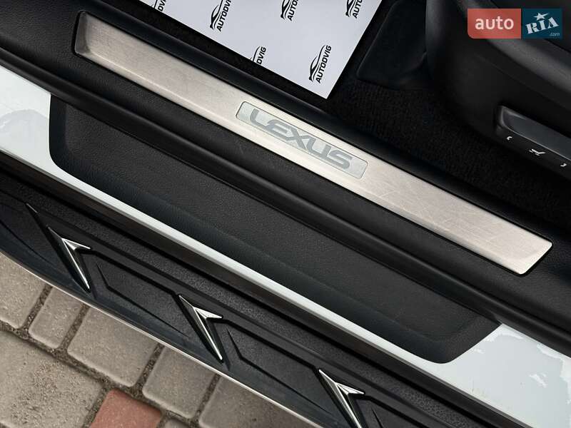 Внедорожник / Кроссовер Lexus RX 2020 в Луцке