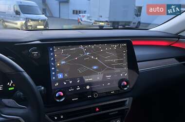Позашляховик / Кросовер Lexus RX 2023 в 