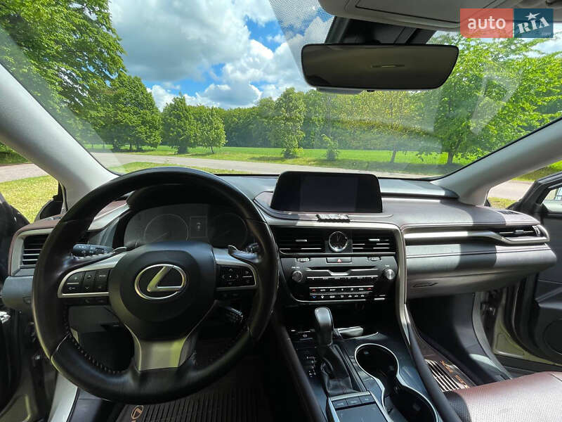Позашляховик / Кросовер Lexus RX 2022 в Оратові