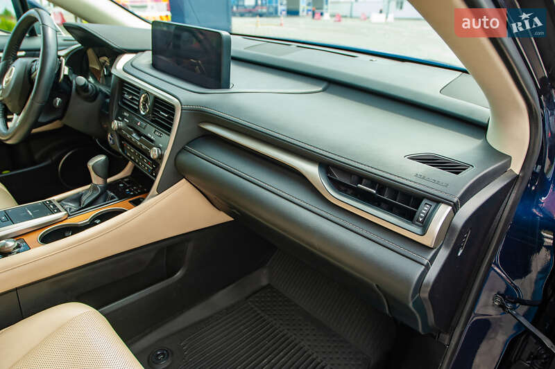 Внедорожник / Кроссовер Lexus RX 2021 в Черновцах