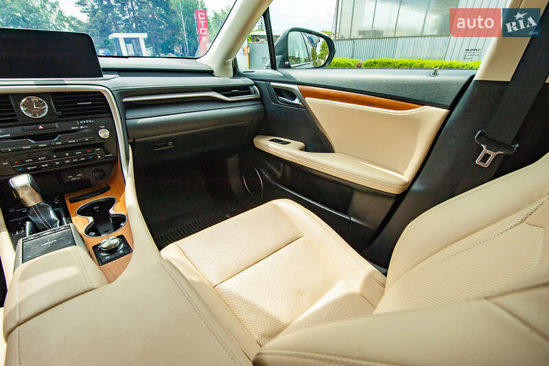 Внедорожник / Кроссовер Lexus RX 2021 в Черновцах