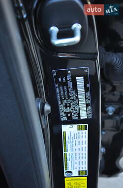 Внедорожник / Кроссовер Lexus RX 2021 в 