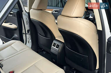 Внедорожник / Кроссовер Lexus RX 2020 в 
