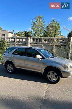 Внедорожник / Кроссовер Lexus RX 2000 в 